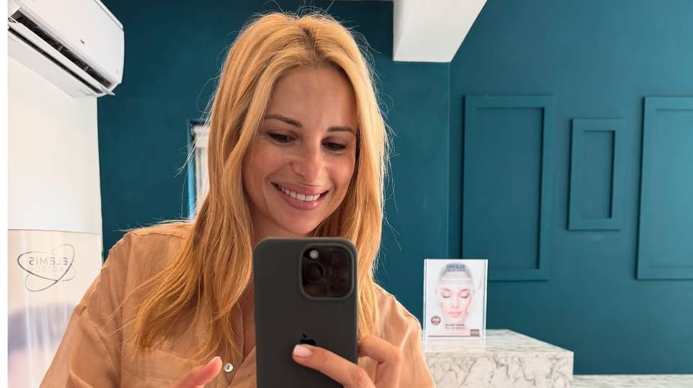 Η Χριστιάνα Αριστοτέλους τρολάρει την εμφάνισή της: «Θα ήθελα να πω ότι είναι και αυτό τεχνητή νοημοσύνη» [εικόνα] 