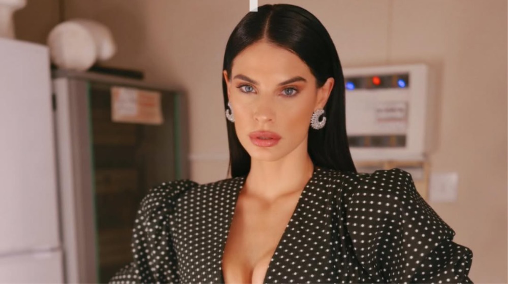 Xριστίνα Μπόμπα: «Πριν καν εμφανιστώ στην tv με έκραζαν όλοι ότι είμαι απαίσια και είχα βάλει τα κλάματα»