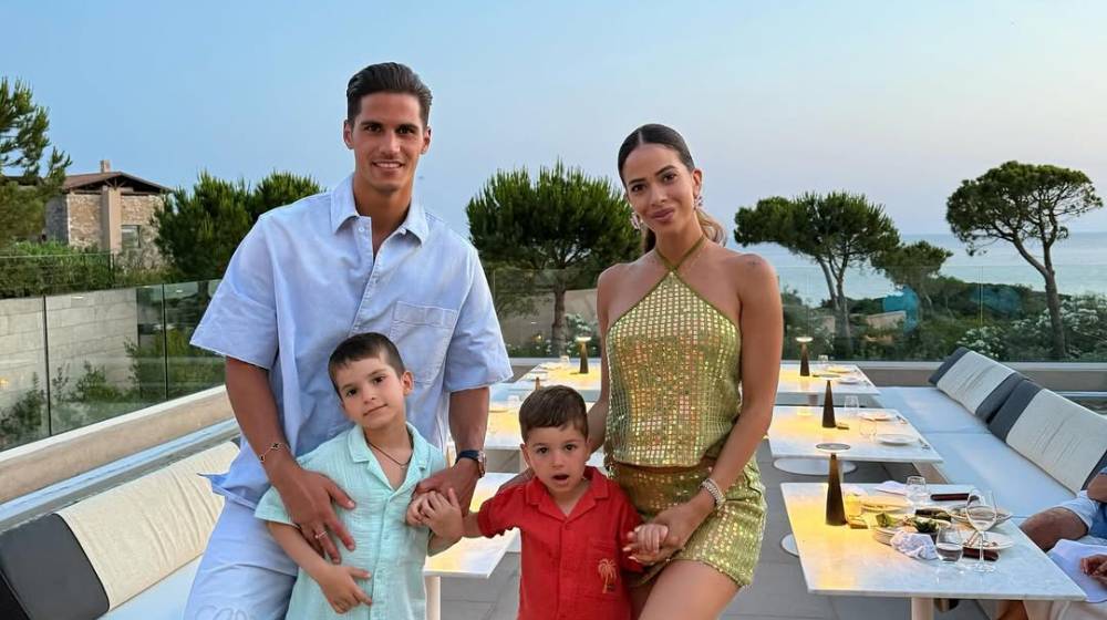 Σωτηρίου - Κορτζιά: Οι τρυφερές ευχές για τα 5α γενέθλια του γιου τους, Σοφοκλή [βίντεο] 