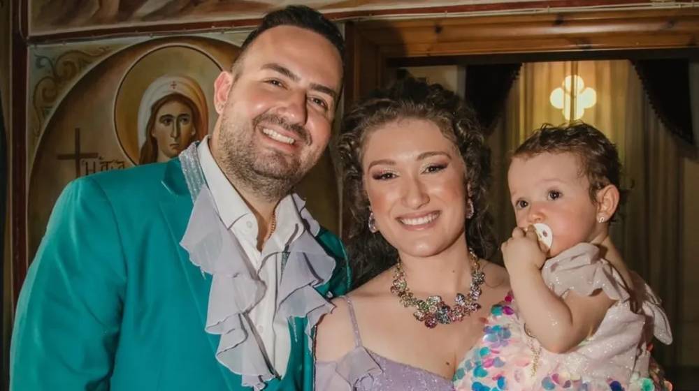 Μαυρίκιος - Ιλάειρα Μαυρικίου: «Σίγουρα θα ακολουθήσει την καλλιτεχνική μας φλέβα, είναι γεννημένη η Μελωδία» [βίντεο]