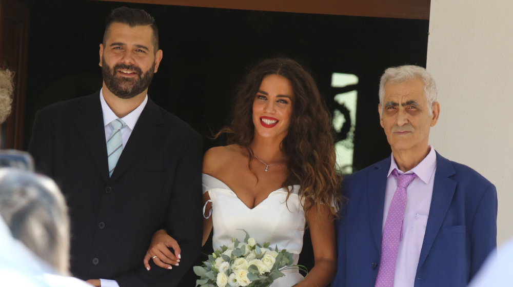 Δύσκολες ώρες για την Κατερίνα Στικούδη – Πέθανε ο πατέρας της 
