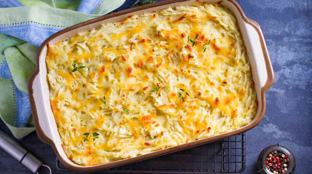 Η πιο «μαμαδίστικη» τυρόπιτα που θα λατρέψουν όλοι 