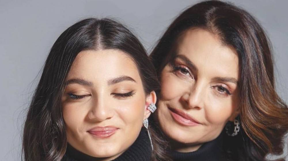 Χριστίνα Παυλίδου: Μιλάει για την πρώτη συνεργασία με την κόρη της, Μαρία, επί σκηνής [βίντεο]