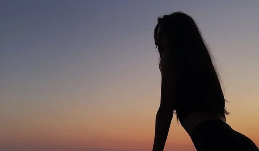 Η πολυσυζητημένη Κύπρια τραγουδίστρια αποκάλυψε πως έχει κόρη 4,5 ετών