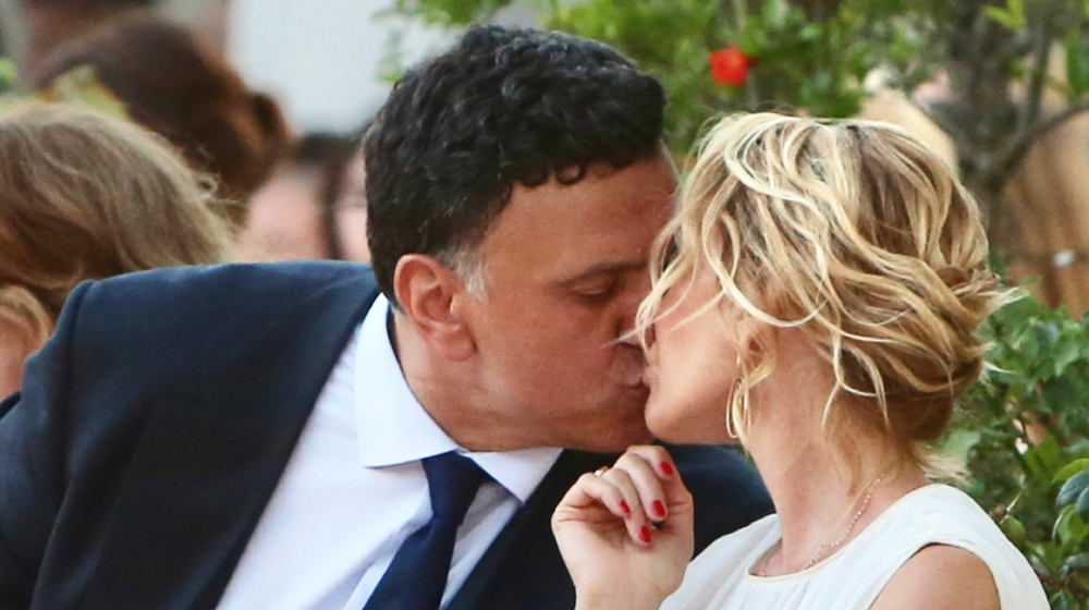 Μπαλατσινού – Κικίλιας: Το φιλί στο στόμα σε δημόσια εμφάνισή τους [εικόνες]