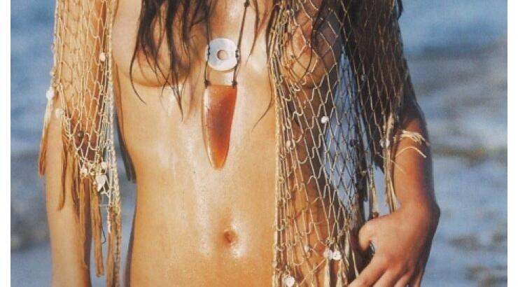 «Καυτή» ελληνίδα playmate έγινε δεκανέας πεζοναύτης!