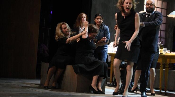 Αναβλήθηκε η αυριανή πρεμιέρα του ΘΟΚ, Αύγουστος August: Osage County 