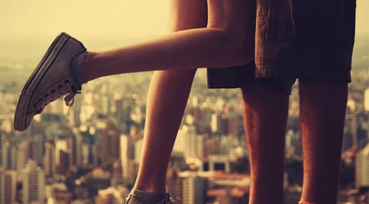 Τι ελκύει ένα άντρα σε μία γυναίκα;