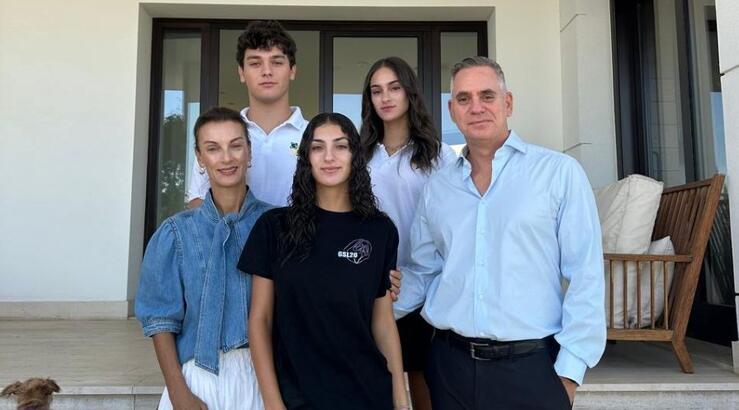 Νικόλας και Γιώτα Παπαδοπούλου: Tα συγκινητικά λόγια για την πρώτη μέρα του σχολείου των παιδιών τους