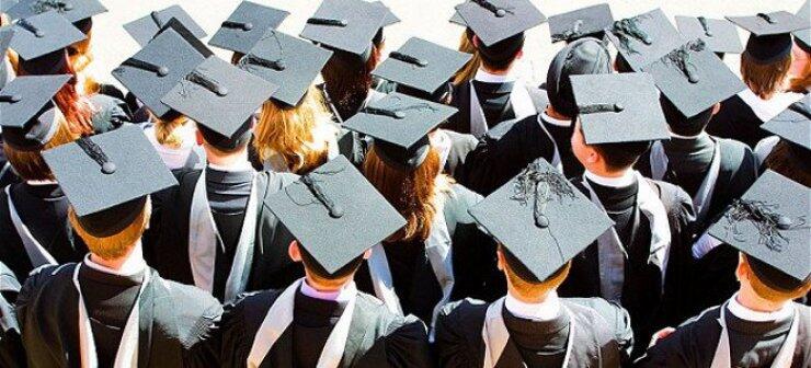 Κύπρος & Ελλάδα στο top 10 των χωρών που τροφοδοτούν με φοιτητές τη Βρετανία