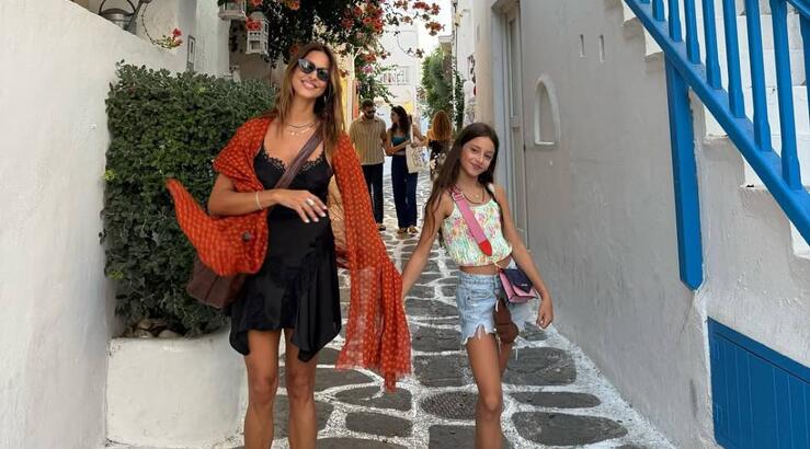 Κωνσταντίνα Ευριπίδου: Γυμνάζεται παρέα με την κόρη της, Αριάδνη  [βίντεο] 