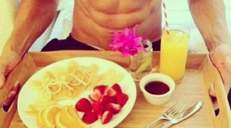 Ποια Κύπρια ονειρεύεται έναν τέτοιο άντρα να της φέρνει το πρωινό στο κρεβάτι;