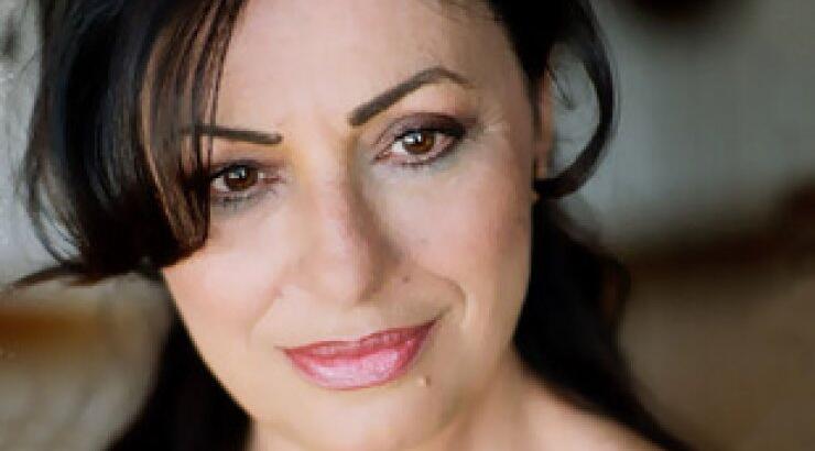 Η… άσεμνη χειρονομία της Χάρις Αλεξίου