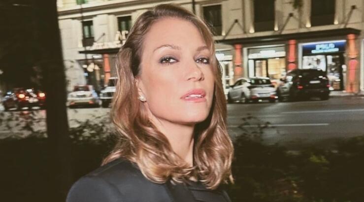 Συγκινεί η Βίκυ Καγιά για τον πατέρα της: "Στην τελευταία εντατική ήμασταν οι δυο μας, μόνοι μας" [βίντεο]