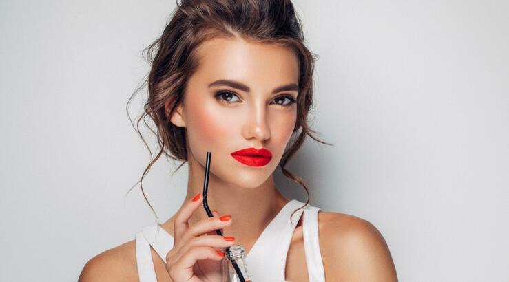 12 ιδέες για μανικιούρ που θα σε μεταφέρουν από την άνοιξη στο καλοκαίρι