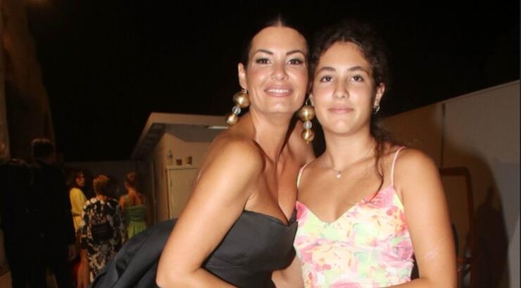 Μαρία Κορινθίου: «Σκέφτομαι σοβαρά να μετακομίσω στο εξωτερικό με την κόρη μου»