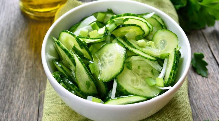 Πώς να φτιάξεις την πιο δροσιστική σαλάτα για το καλοκαίρι; 