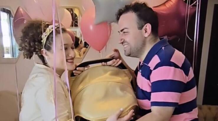 Μαυρίκιος-Ιλάειρα: Το εντυπωσιακό καλωσόρισμα της μικρής από τον παππού και τη γιαγιά [βίντεο]