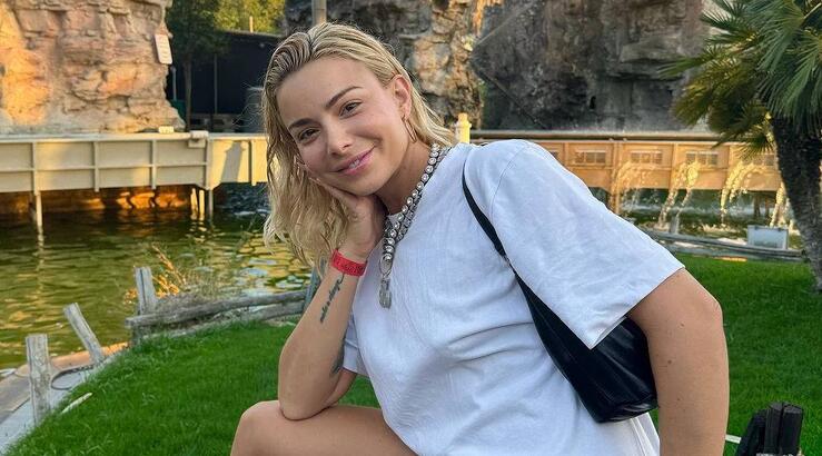 Ζόζεφιν: Η πλαστική επέμβαση στα 17 της και οι ανασφάλειες που είχε με το σώμα της