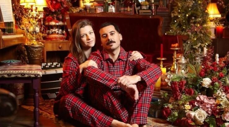 Δραγούμη - Χαραλάμπους: Η υπέροχη φωτογράφηση σε christmas mood με τον γιο τους [εικόνες]