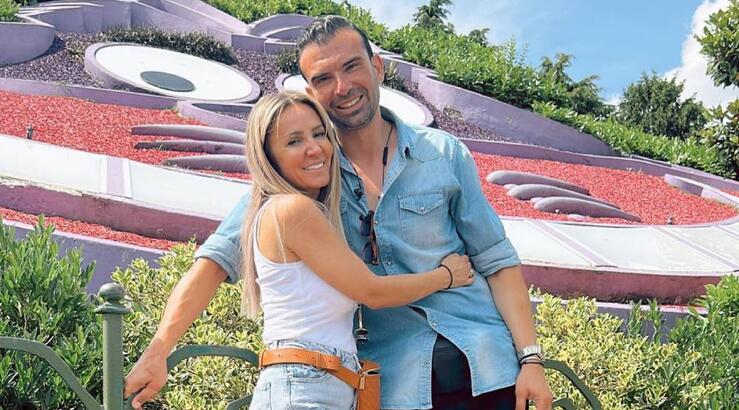 Γιώτα Δαμιανού: Η φωτογραφία με τον σύζυγό της από τις διακοπές της που «πλημμυρίζει» από έρωτα