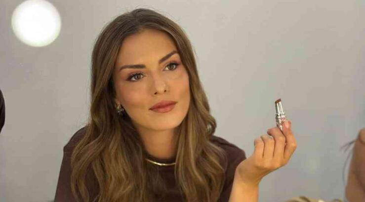 Κρίστη Αγαπίου: Ποζάρει στον 8ο μήνα εγκυμοσύνης και μας δείχνει τη φουσκωμένη της κοιλίτσα