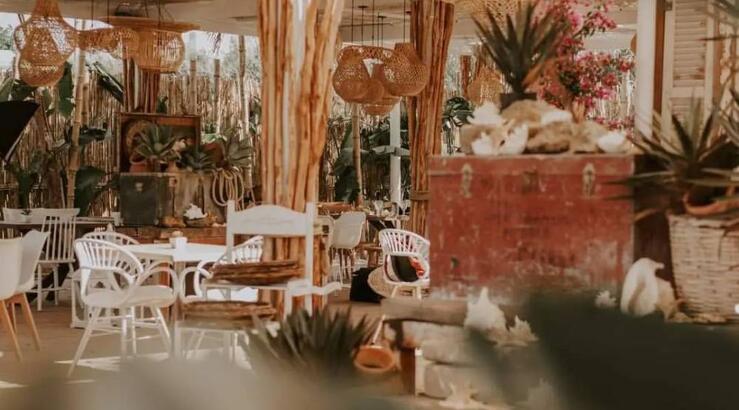 Η αποθέωση της μεσογειακής κουζίνας και των δροσερών cocktail και φέτος στο hot spot του Πρωταρά