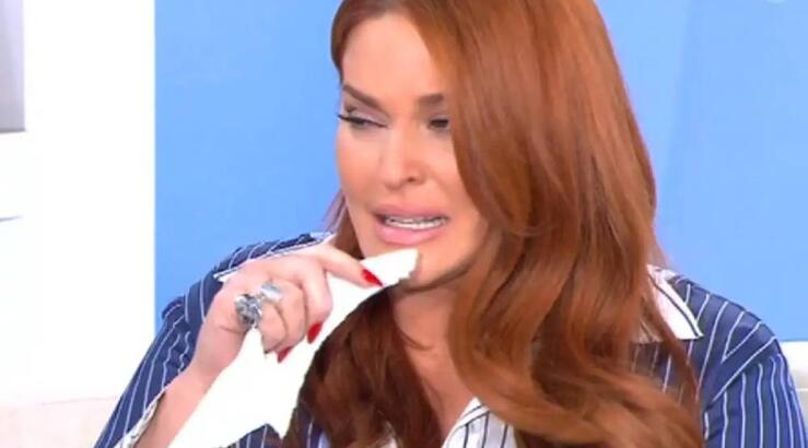 Σίσσυ Χρηστίδου: Ξέσπασε σε λυγμούς με την αναφορά Μικρούτσικου στη διαμάχη με Μαραντίνη [βίντεο]