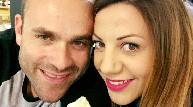 Κατερίνα Αγαπητού - Κρίστιαν Ονουφρίου: Τρυφερά φιλιά στα χείλη σε μαγαζί της Λευκωσίας