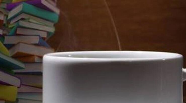 Τις Δευτέρες διαβάζουμε στο Υφαντουργείο