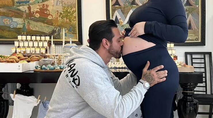 Η επώνυμη Κύπρια μόλις έγινε μαμά για πρώτη φορά - Η εικόνα στο μαιευτήριο