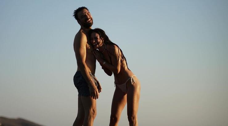 Σιμώνη Χριστοδούλου: Οι τρυφερές εικόνες στην παραλία και το ρομαντικό μήνυμα