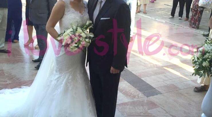 Χριστόφορος Φωκαίδης-Ερμιόνη Πλάτων: Δείτε το χορό του ζευγαριού στο γαμήλιο δείπνο [βίντεο]