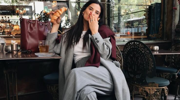 Χριστίνα Μπόμπα: Η αλλαγή της από καστανή σε ξανθιά