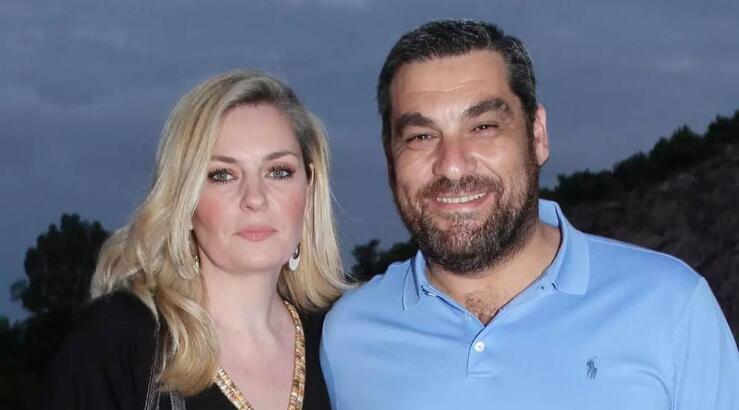 Ελισάβετ Μουτάφη – Μάνος Νιφλής: Υιοθέτησαν ένα αγοράκι από την Αφρική [εικόνα]