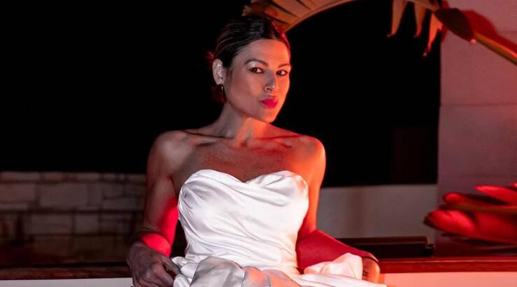 Ντία Αρίστου: Με το ρούχο που αποδεικνύει ότι η απλότητα είναι ταυτόχρονα εξαιρετικά εντυπωσιακή