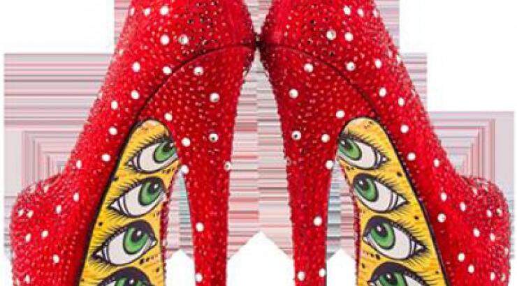 Οι εμπριμέ σόλες της Taylorsays 