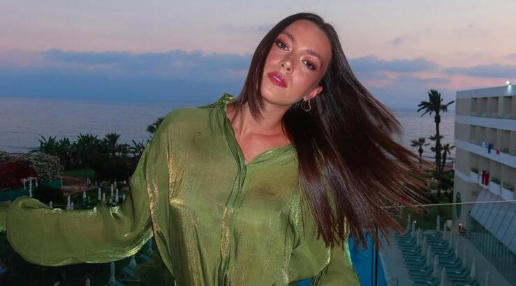 Η Εβελίνα Σκίτσκο προτείνει το ιδανικό look για κάθε gender reveal