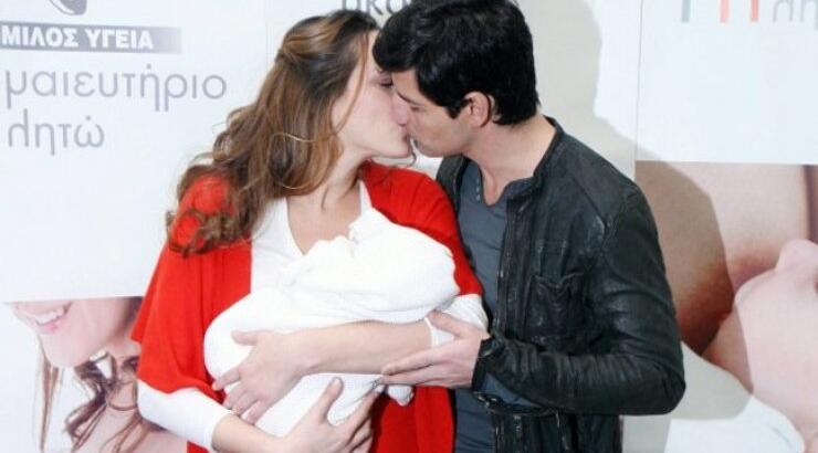 Βαφτίζουν την κορούλα τους Ρουβάς - Ζυγούλη!