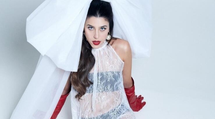 Η Demy τοποθετείται στις φήμες εγκυμοσύνης της και ξεκαθαρίζει την αλήθεια [εικόνα]