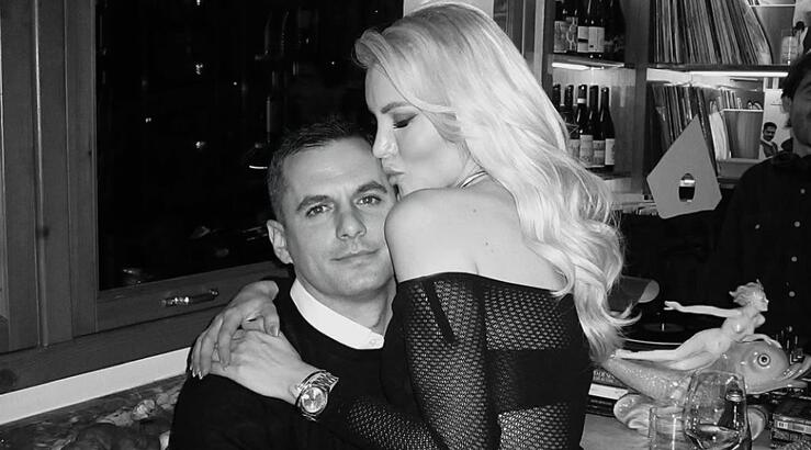 Κατερίνα Καινούργιου: Σε βίντεοκλήση με τον σύντροφό της όσο βρισκόταν στον τηλεοπτικό αέρα [εικόνες]