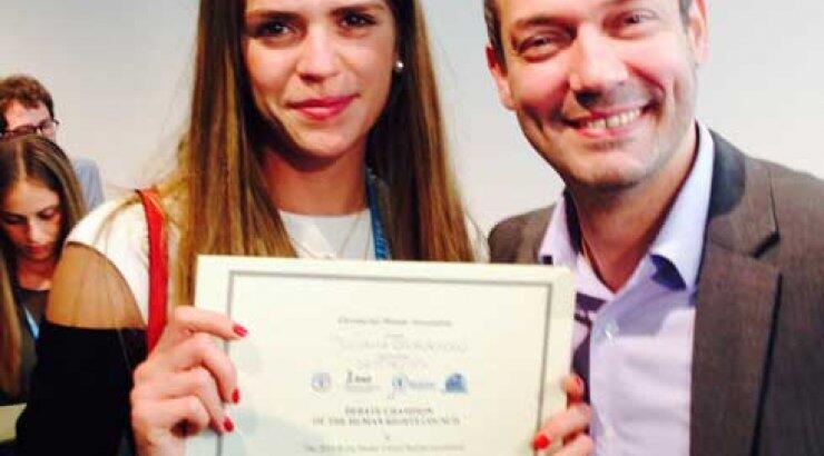 Tζουλιάνα Γεωργαλλίδου: Από την πασαρέλα στη Νομική [video]