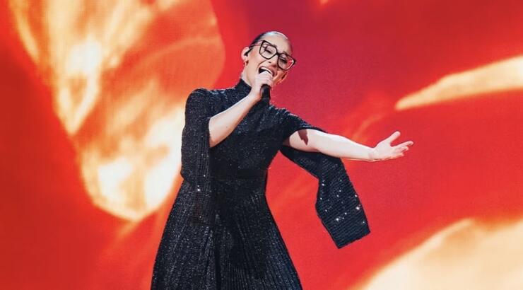 Κlavdia: Καθήλωσε με την ερμηνεία της στον τελικό της Eurovision [βίντεο]