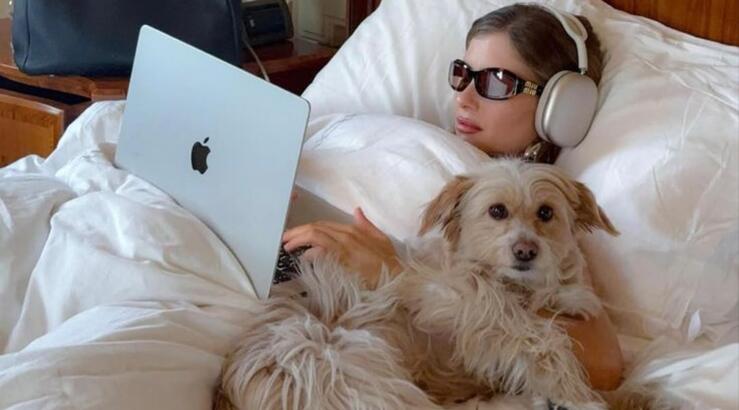 7 tips για να προστατεύσεις το δέρμα σου από το μπλε φως