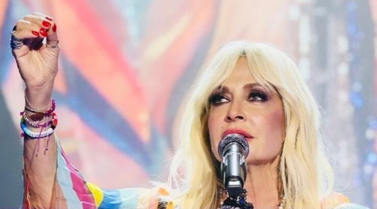 Άννα Βίσση: "Ελπίζω να λυθεί το κυπριακό... χρειαζόμαστε επανάσταση" [βίντεο]