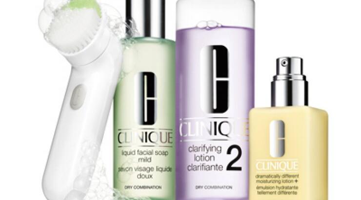 Η Clinique παρουσιάζει το πρώτο βουρτσάκι καθαρισμού, το Sonic Cleansing System!