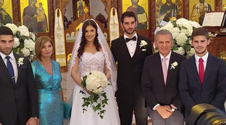 Στο γάμο του γιου του Φώτη Φωτίου Κυπριανού. Αδερφή επώνυμου Κύπριου η νύφη