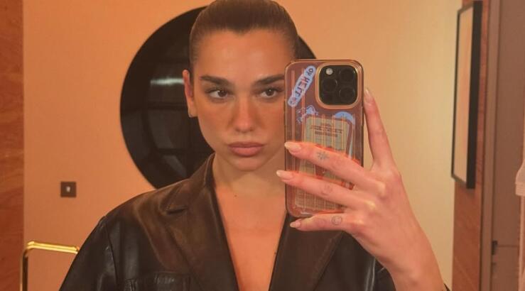 Το μακιγιάζ της Dua Lipa είναι ιδανικό για καθημερινές κομψές εμφανίσεις