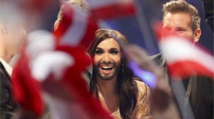 Τα σχόλια των επωνύμων για τη νίκη της Conchita