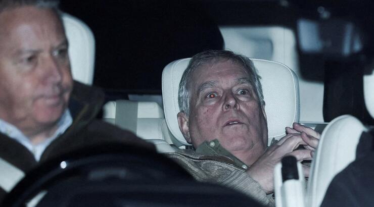 Αφέθηκε ελεύθερος: Σοκαρισμένος ο πρίγκιπας Andrew  φεύγει από το Τμήμα